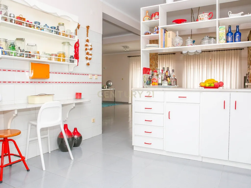 Prédio em Propriedade Total - Habitação e Comércio - Image 35
