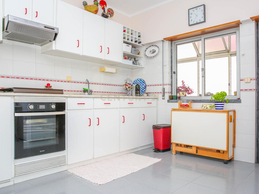 Prédio em Propriedade Total - Habitação e Comércio - Image 37