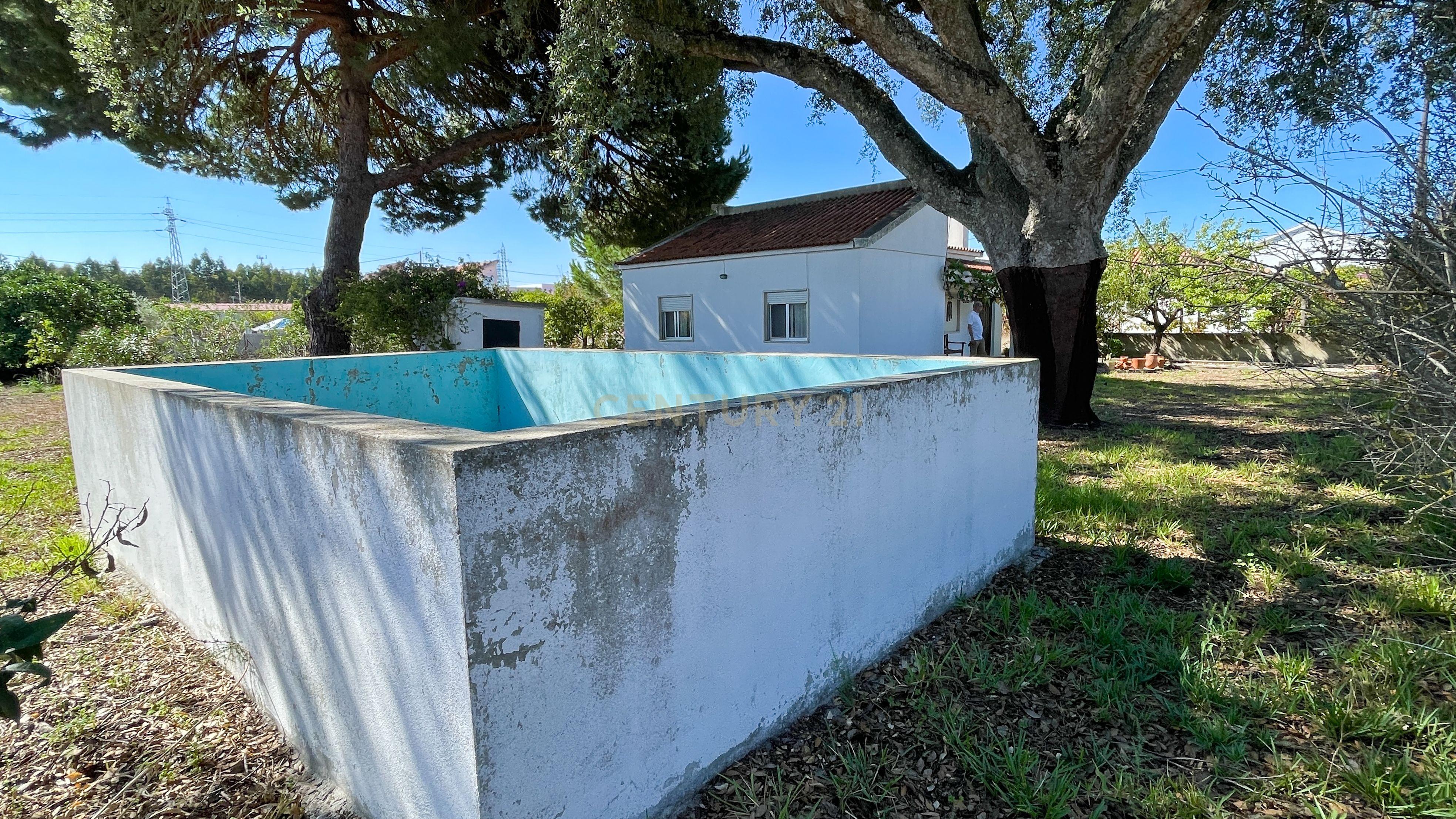 Moradia T2 - Fernão Ferro -Terreno 660 m2 - Image 4
