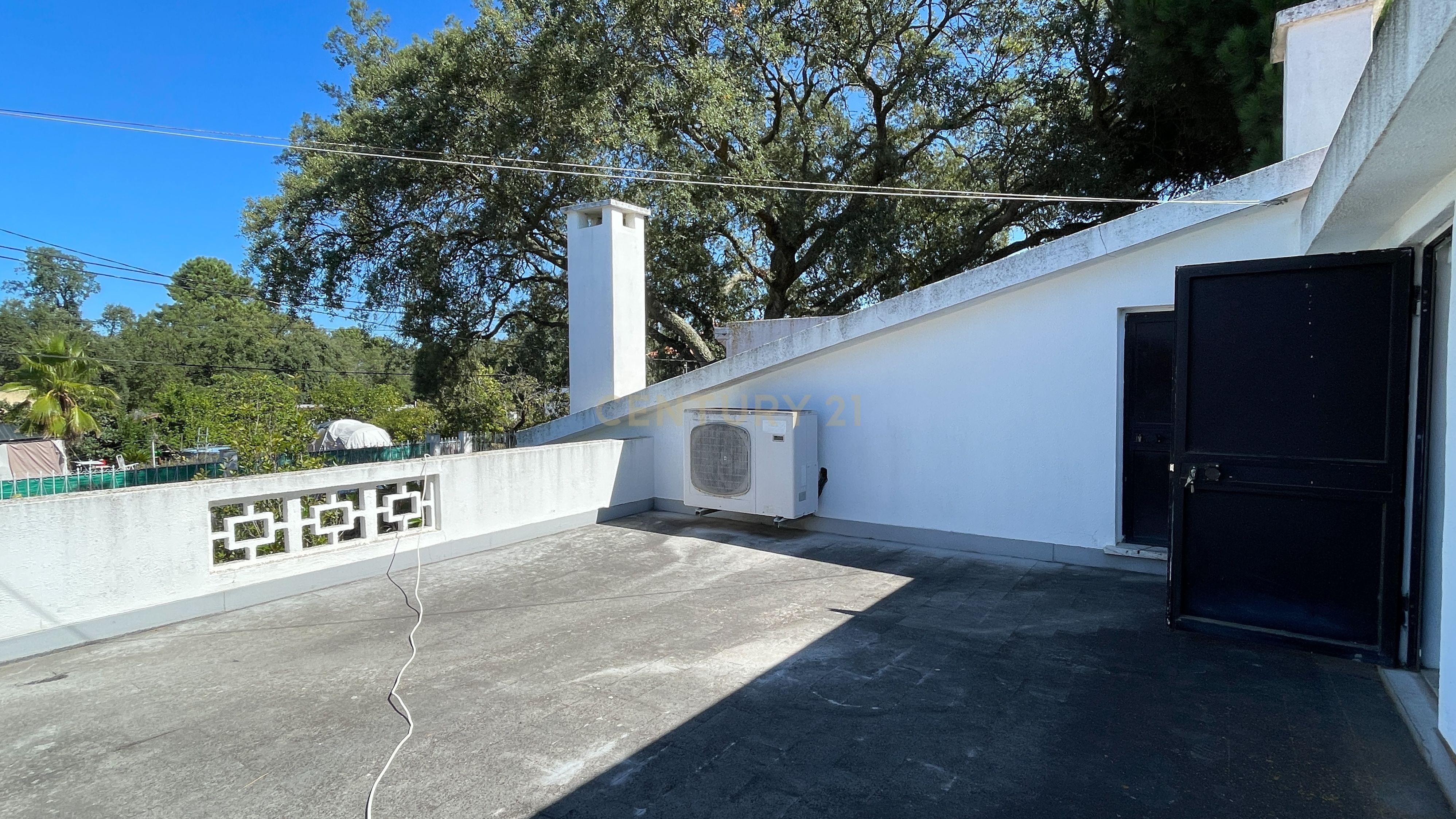 Moradia T2 - Fernão Ferro -Terreno 660 m2 - Image 21