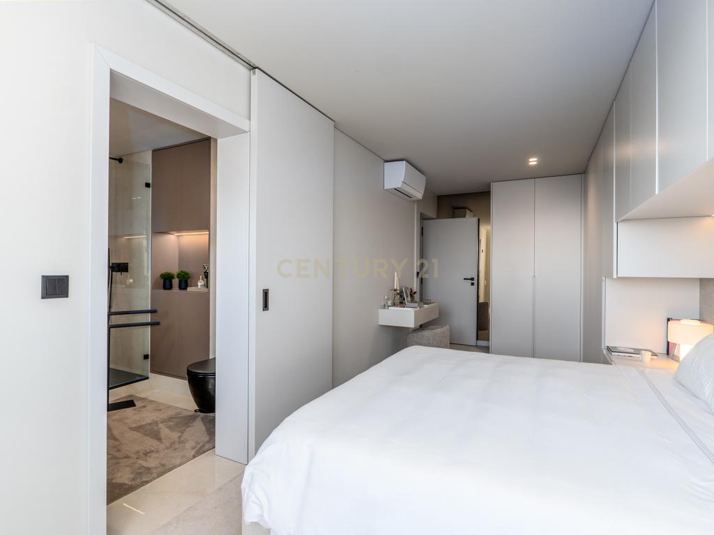 T3 de Luxo nos Pinhais da Foz - Image 16
