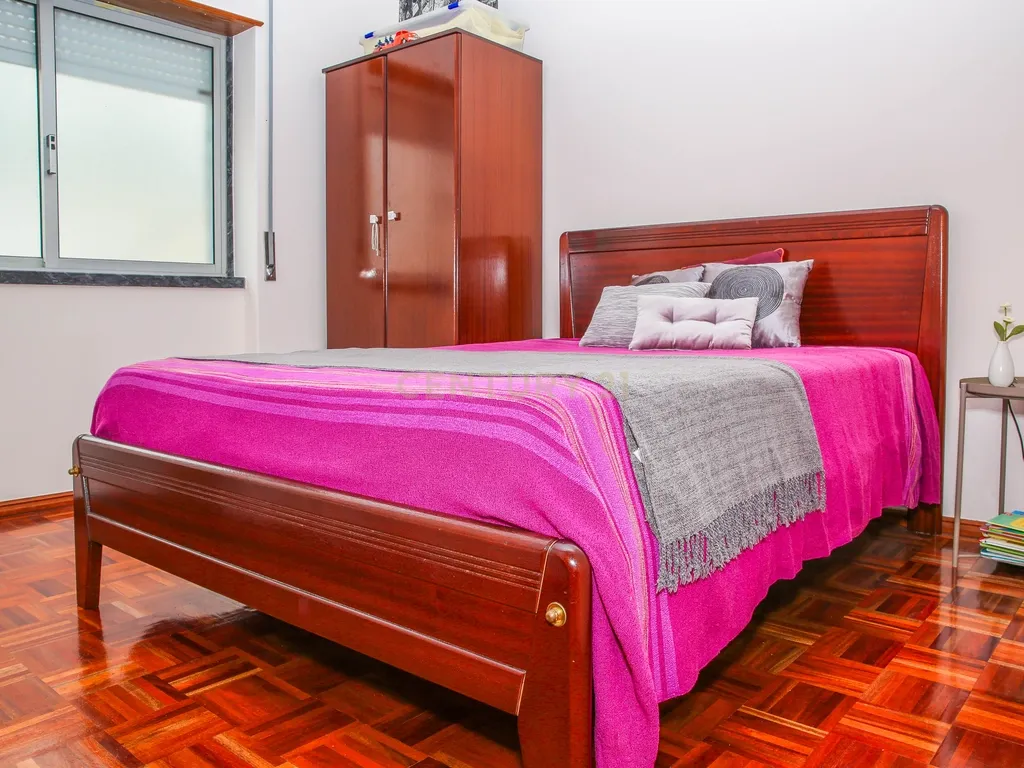 Prédio em Propriedade Total - Habitação e Comércio - Image 20