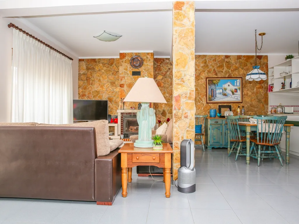 Prédio em Propriedade Total - Habitação e Comércio - Image 27