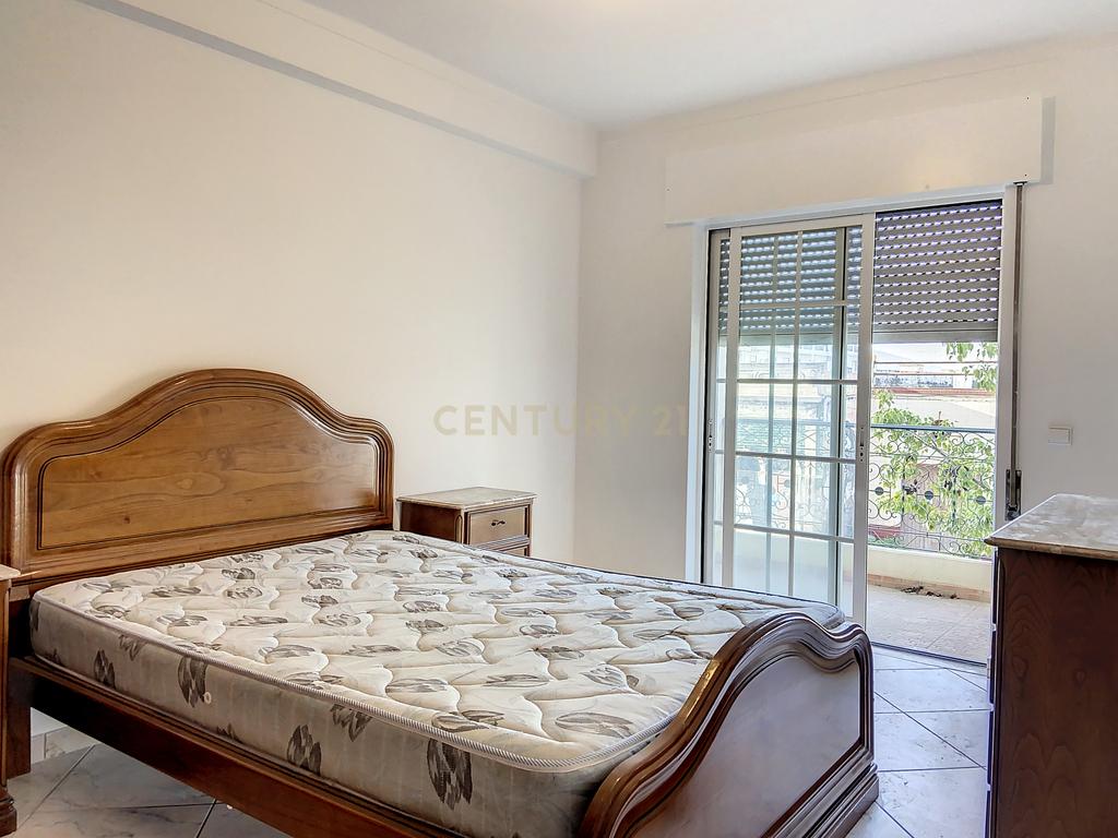 Apartamento T3 com Suite à Venda em Olhão – Bem localizado e com boas áreas - Image 8