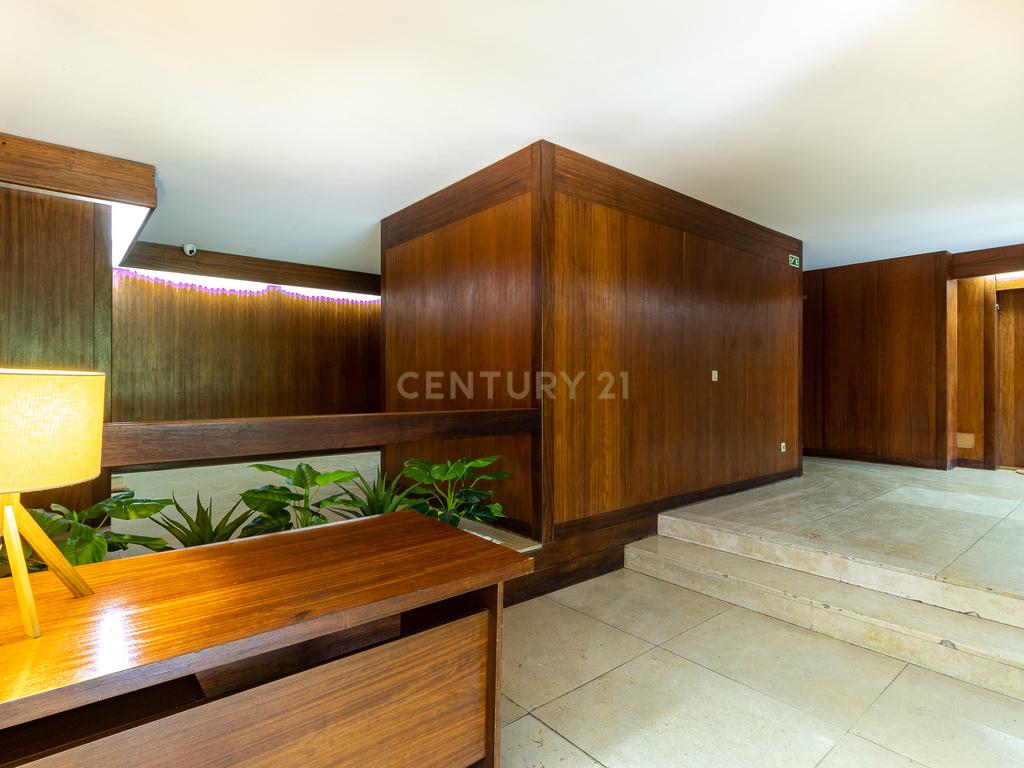 Apartamento T3, Lordelo do Ouro, Porto - Image 4