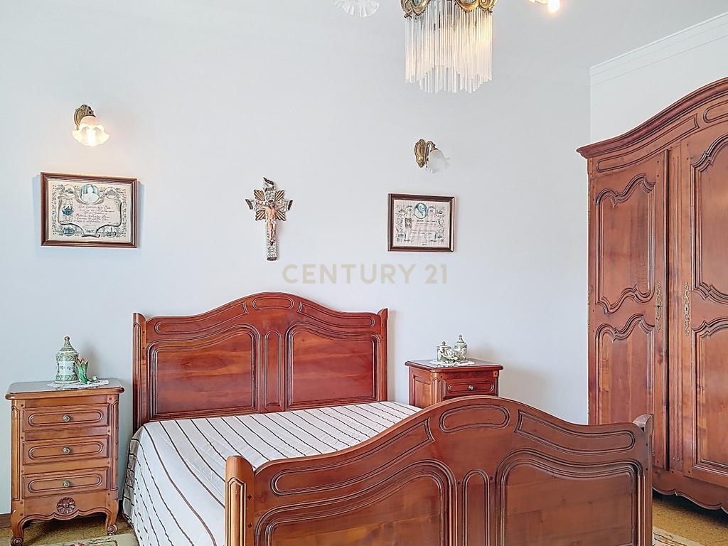 Excelente moradia com 4 quartos  - Image 19