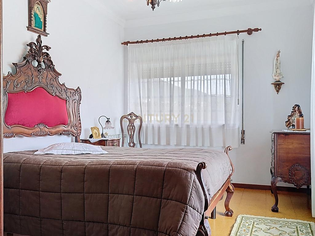 Excelente moradia com 4 quartos  - Image 2