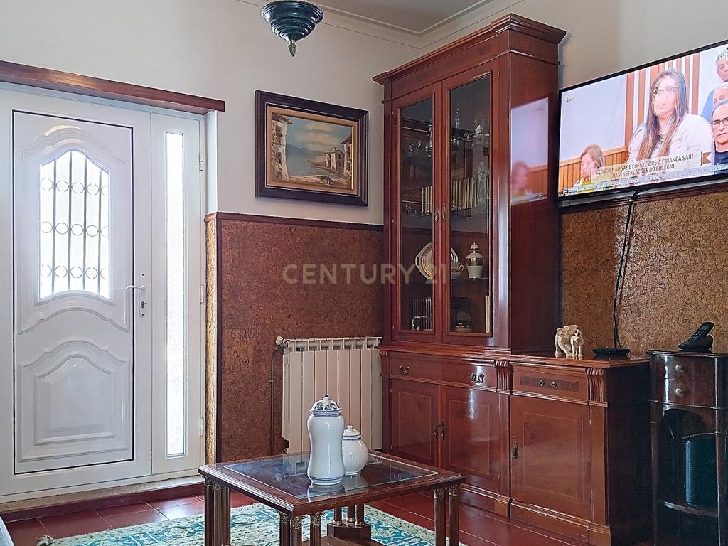 Excelente moradia com 4 quartos  - Image 8