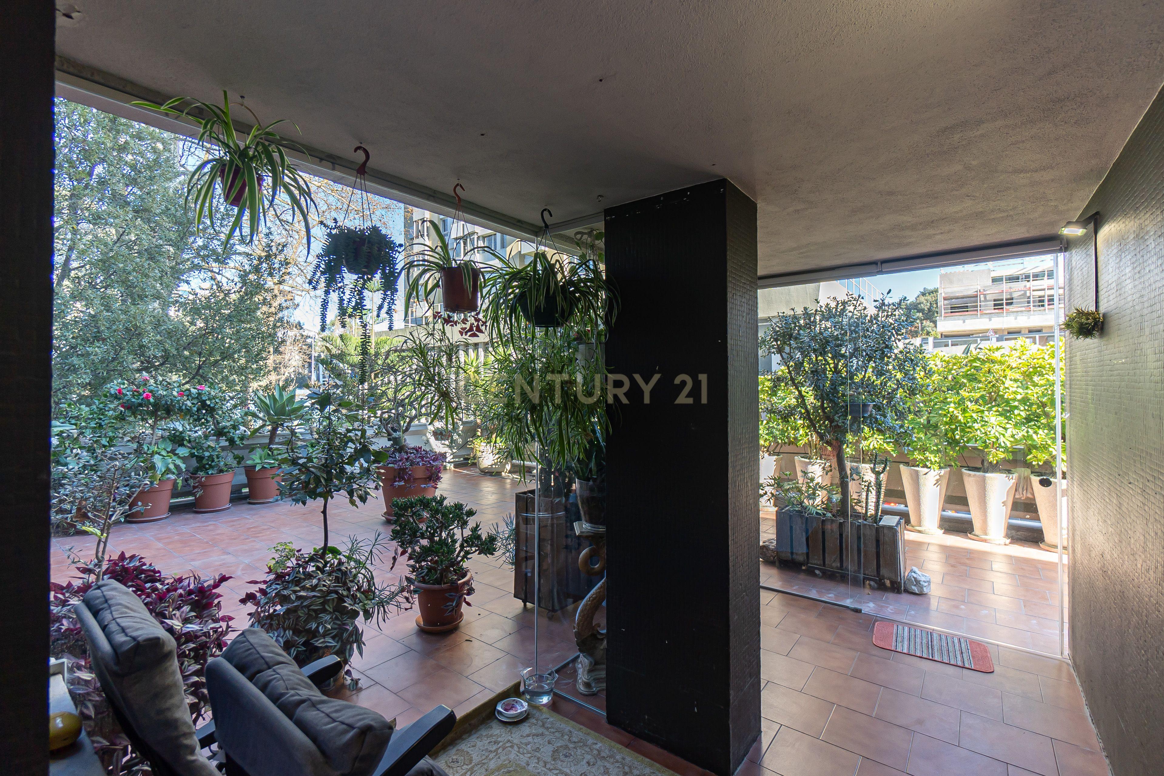Apartamento T4+1 no Foco - Image 6