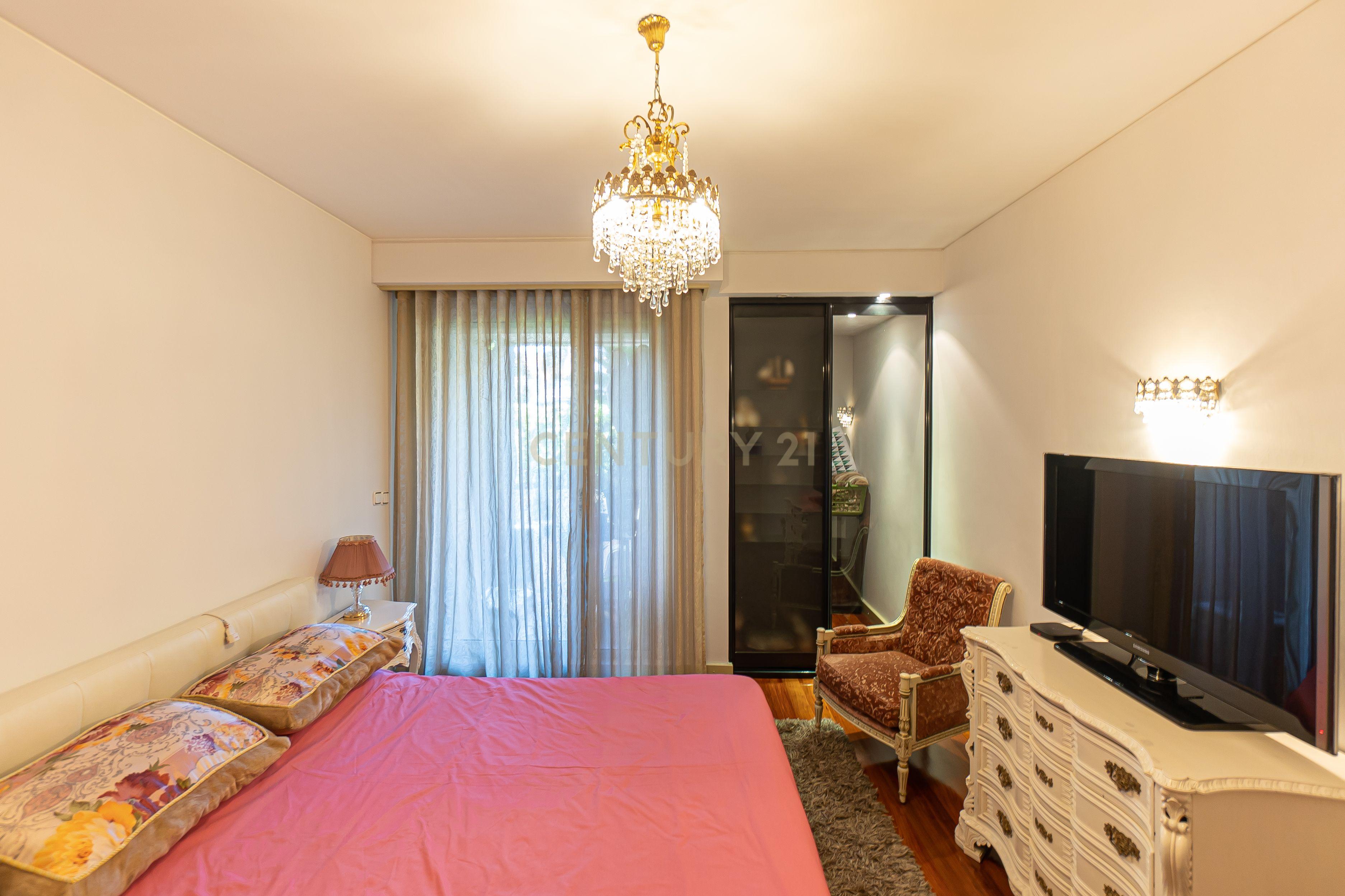 Apartamento T4+1 no Foco - Image 14