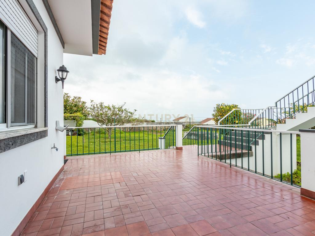 Casa Isolada com Jardim e Terraço em Vila Franca do Campo - Image 31