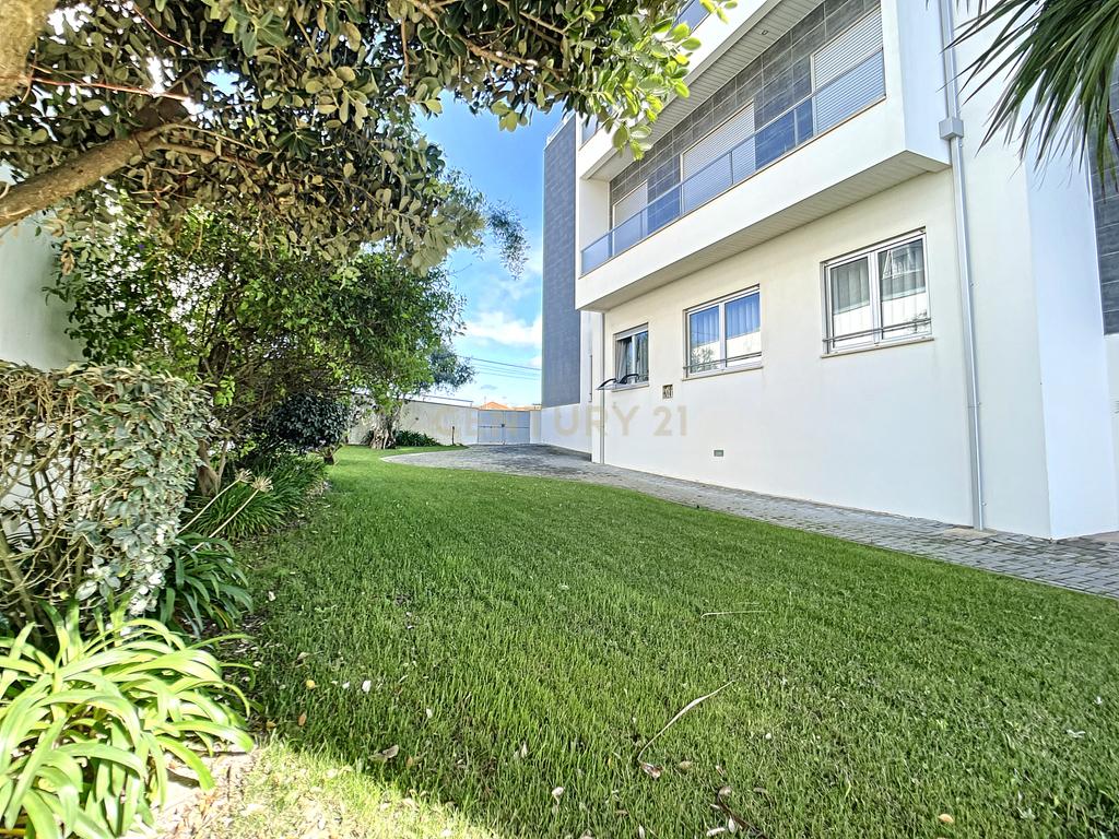 Apartamento T2 - Piscina - Terraço - Condominio Fechado -  Nazaré - Image 6