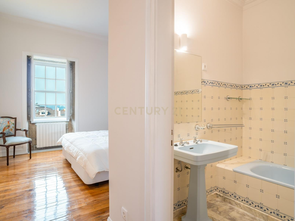 Casa Senhorial com 975 m2 em Amares, Braga - Image 34