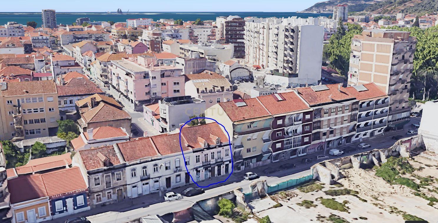 Prédio com 370m2 no Bairro Salgado para remodelação total - Image 52