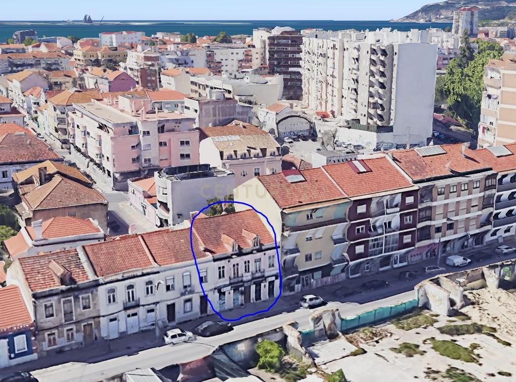 Prédio com 370m2 no Bairro Salgado para remodelação total - Image 52