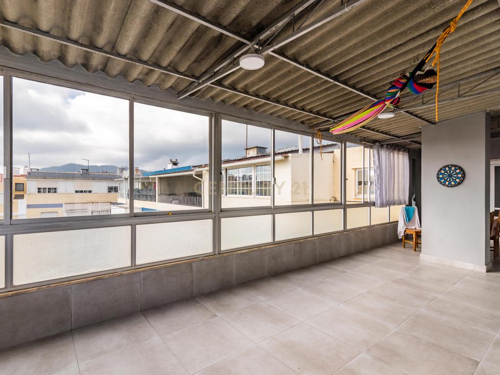 Duplex Renovado com Terraços em Mem-Martins - Image 29