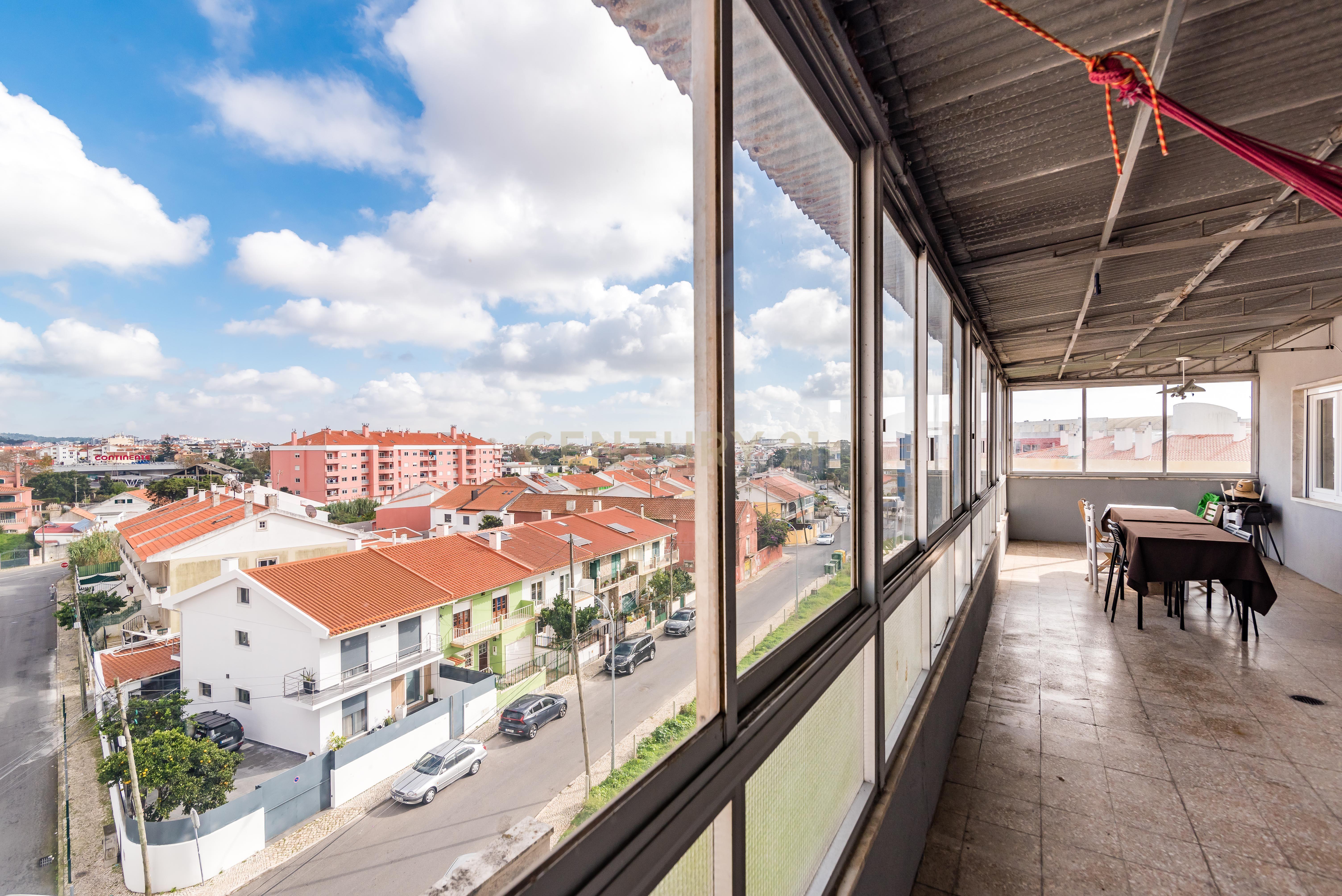 Duplex Renovado com Terraços em Mem-Martins - Image 44