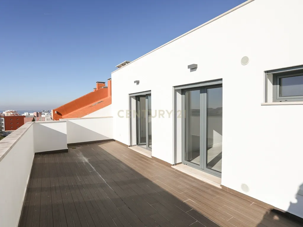 Apartamento T2 + 2 duplex novo com terraço, varanda e box para 2 viaturas - Image 24