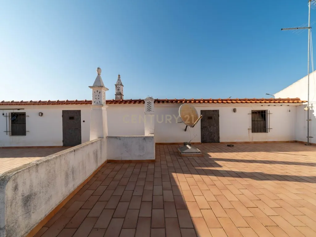 Moradia Térrea T2 + T3 em Conceição de Tavira - Ideal para Investimento ou Habitação Própria - Image 27