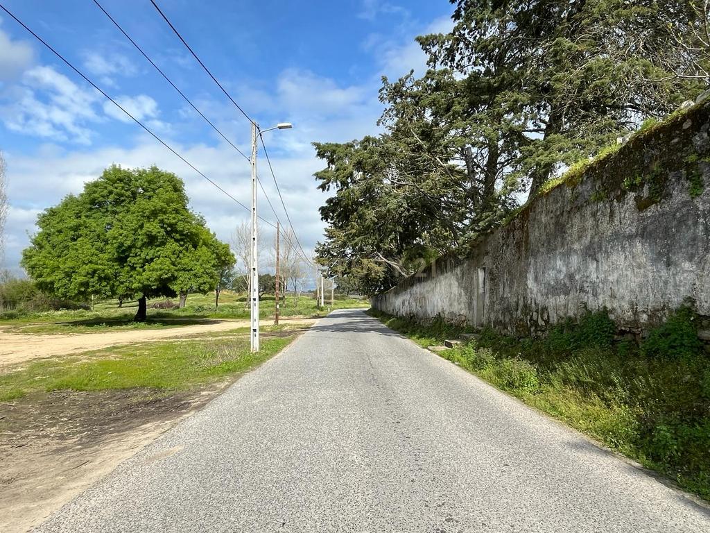 Terreno Urbano em Valverde, a 10 minutos do centro histórico de Évora. - Image 8