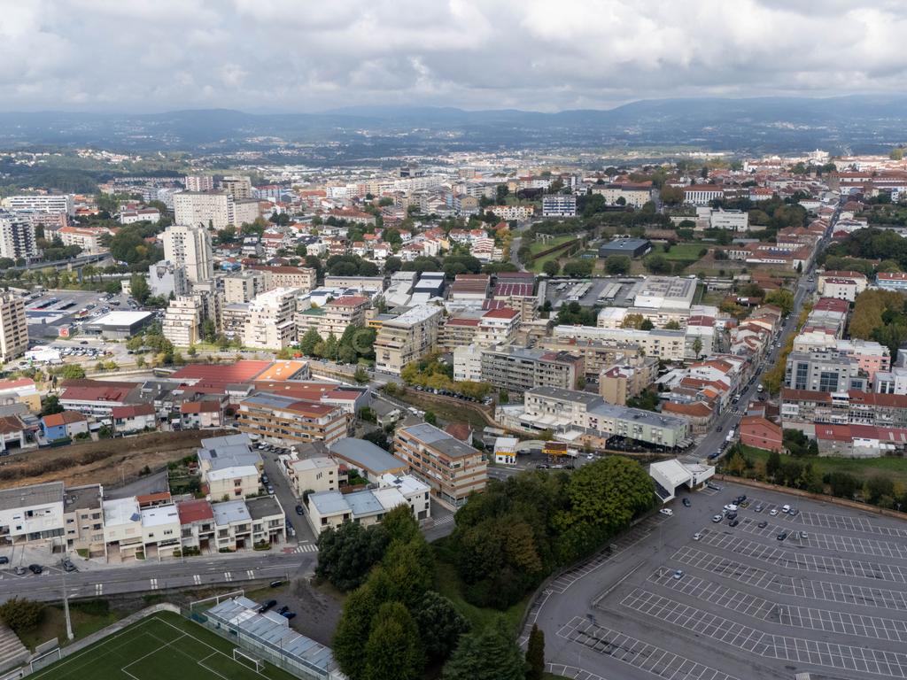 Terreno para um hotel de 70 quartos com um segundo edifício para serviços - Image 13