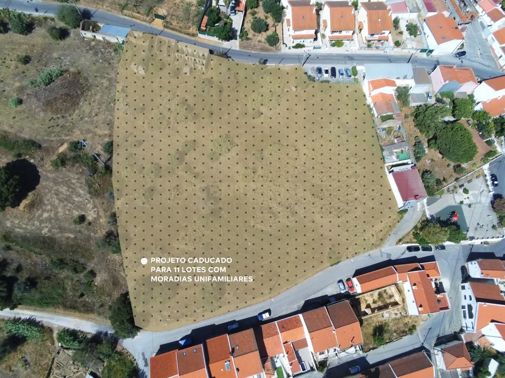 Excelente Oportunidade! Terreno com Projeto de Loteamento Caducado - Á-dos-Loucos, São João dos Montes - Image 2