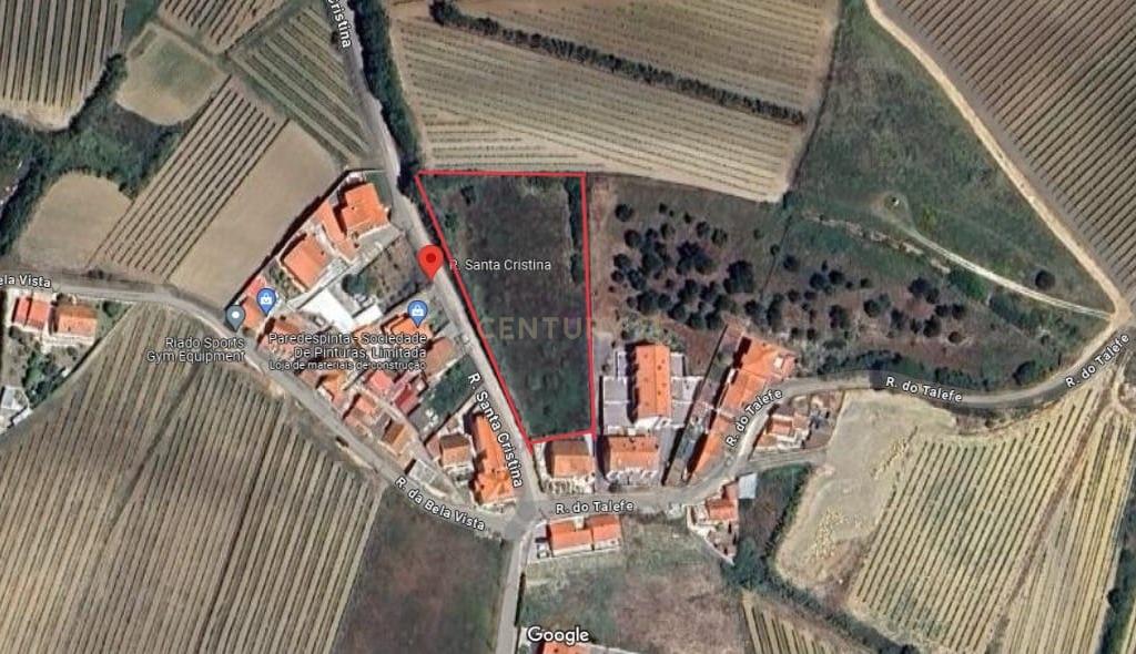 Terreno com viabilidade de construção - Vista desafogada - Image 2