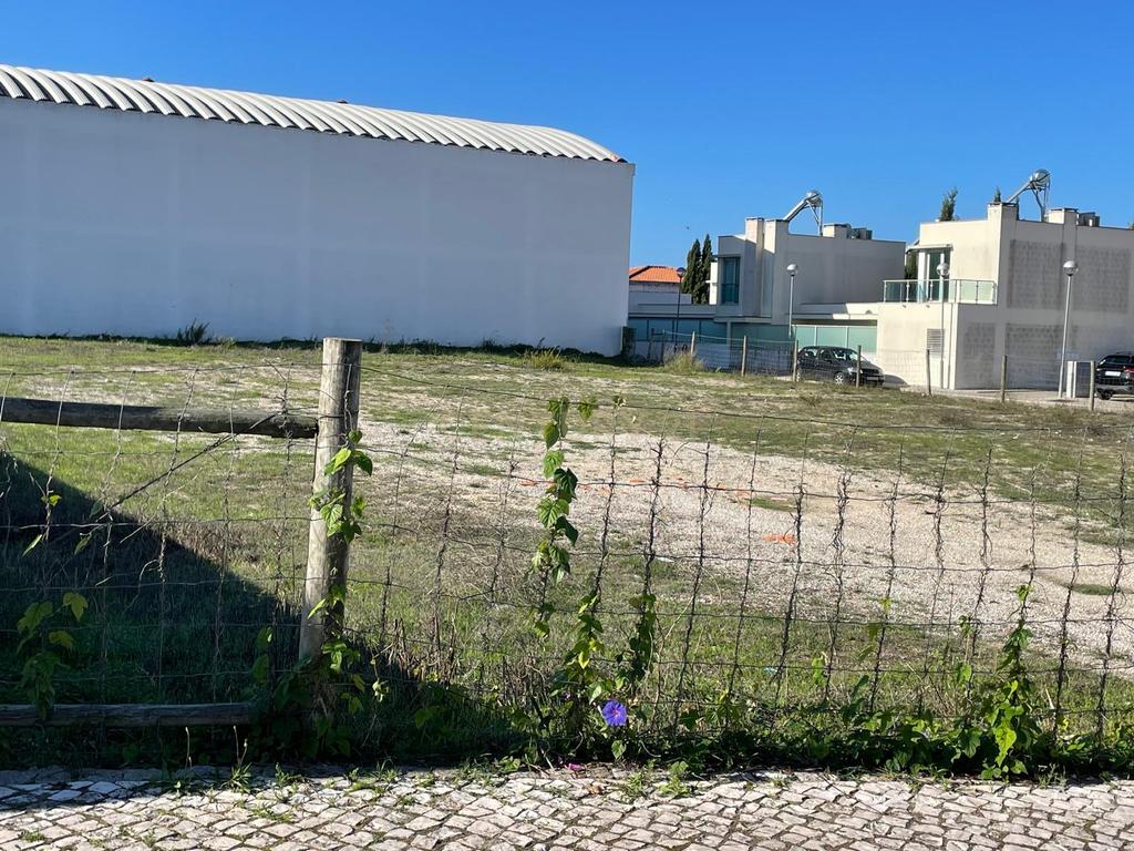 Terreno para 5 Fogos perto da Praia do Meco - Image 5