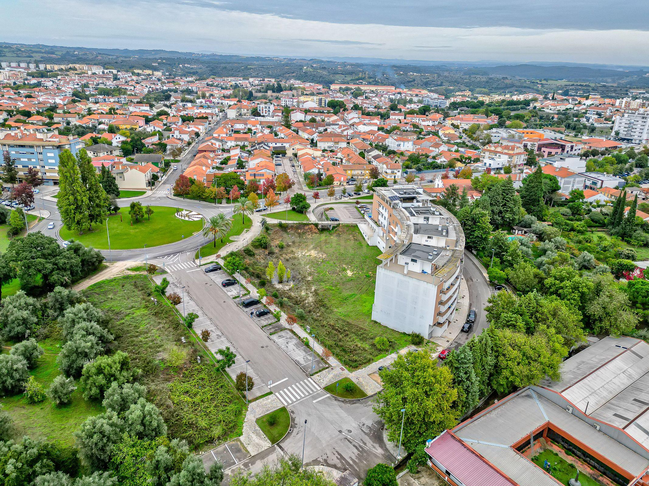 Torres Novas – Terreno para construção de Edifício. - Image 5