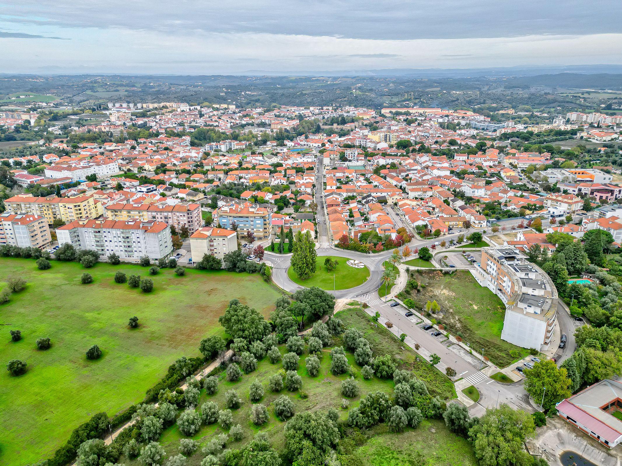 Torres Novas – Terreno para construção de Edifício. - Image 9