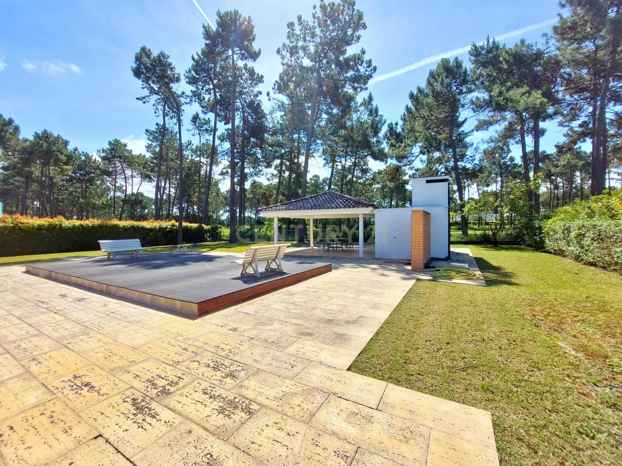 Moradia T4 | Grande terreno com 1760m2 | Piscina - Image 7