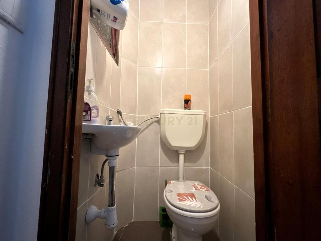 Venda de Negócio de Cabeleireiro e Estética no Centro do Porto - Image 16