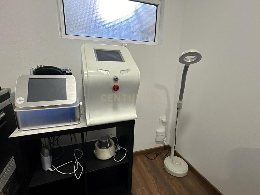 Venda de Negócio de Cabeleireiro e Estética no Centro do Porto - Image 23