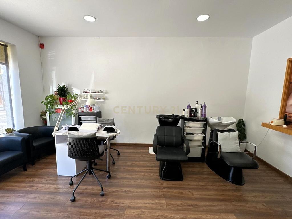 Venda de Negócio de Cabeleireiro e Estética no Centro do Porto - Image 7