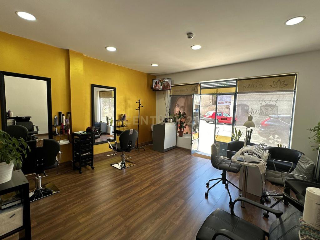 Venda de Negócio de Cabeleireiro e Estética no Centro do Porto - Image 5