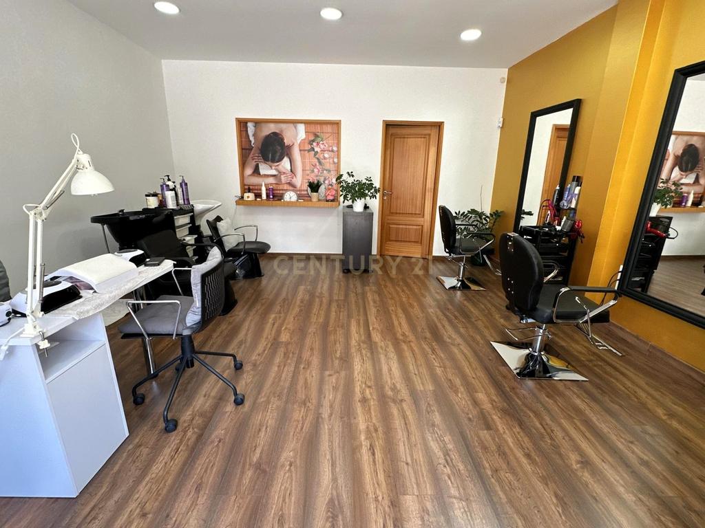 Venda de Negócio de Cabeleireiro e Estética no Centro do Porto - Image 6