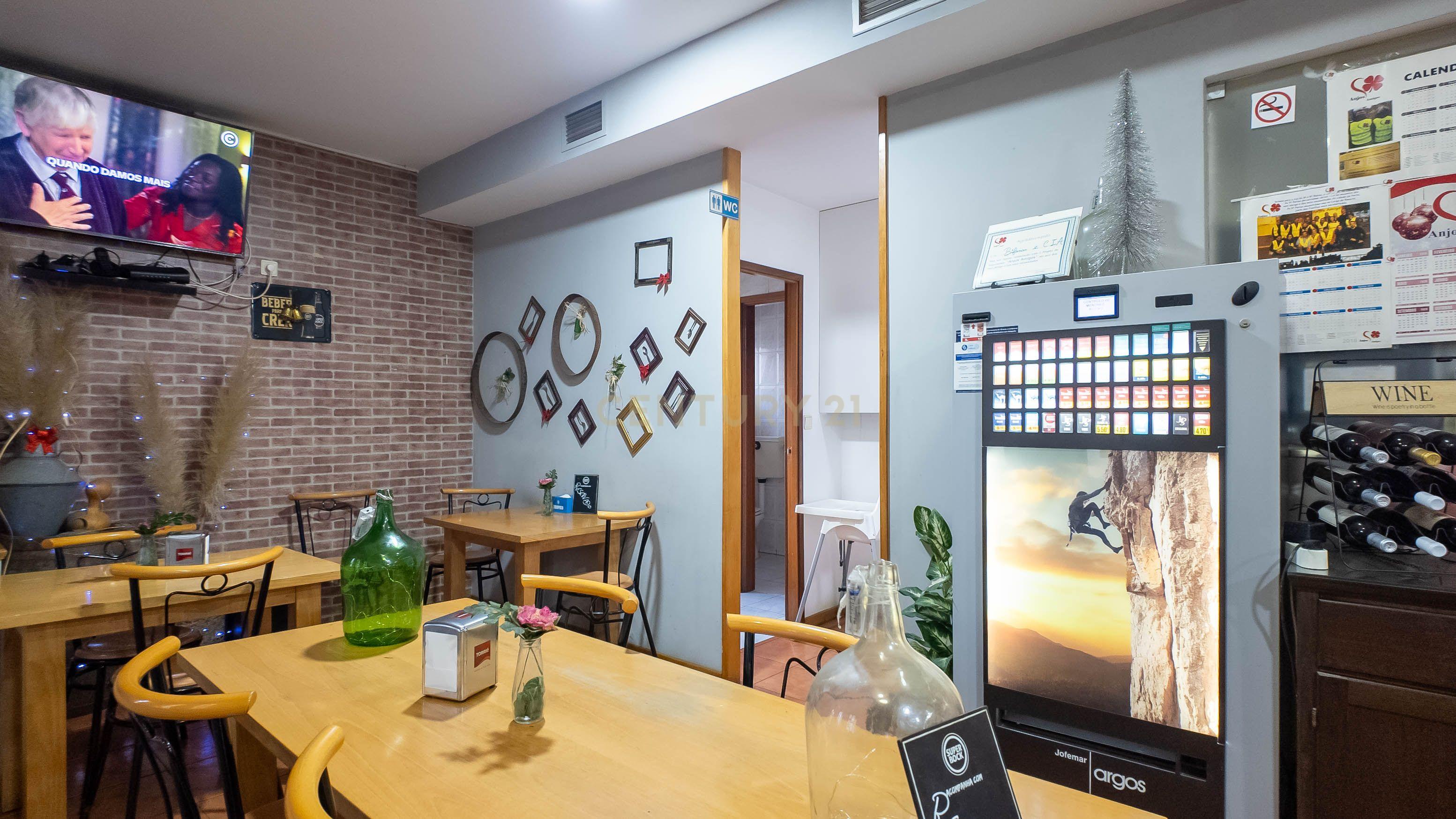 Espaço Comercial Para Venda em Gondomar - Image 9