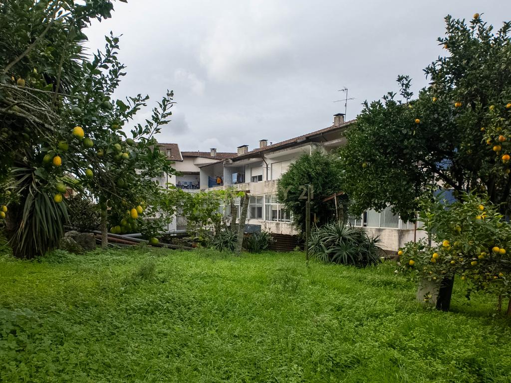 Moradia para restauro no Centro de Gondomar - Image 25
