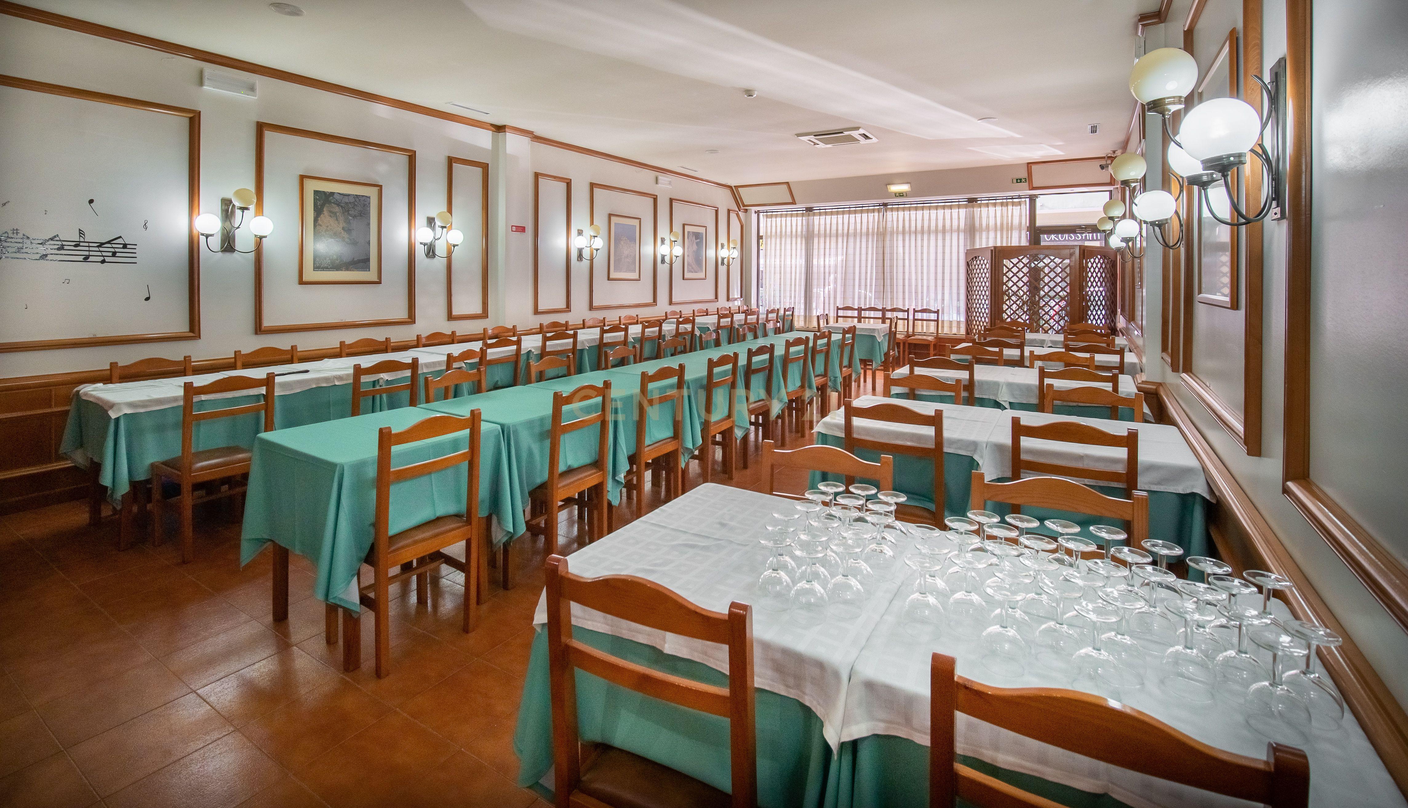 Vende se Restaurante típico - Equipado - Almada - Image 2