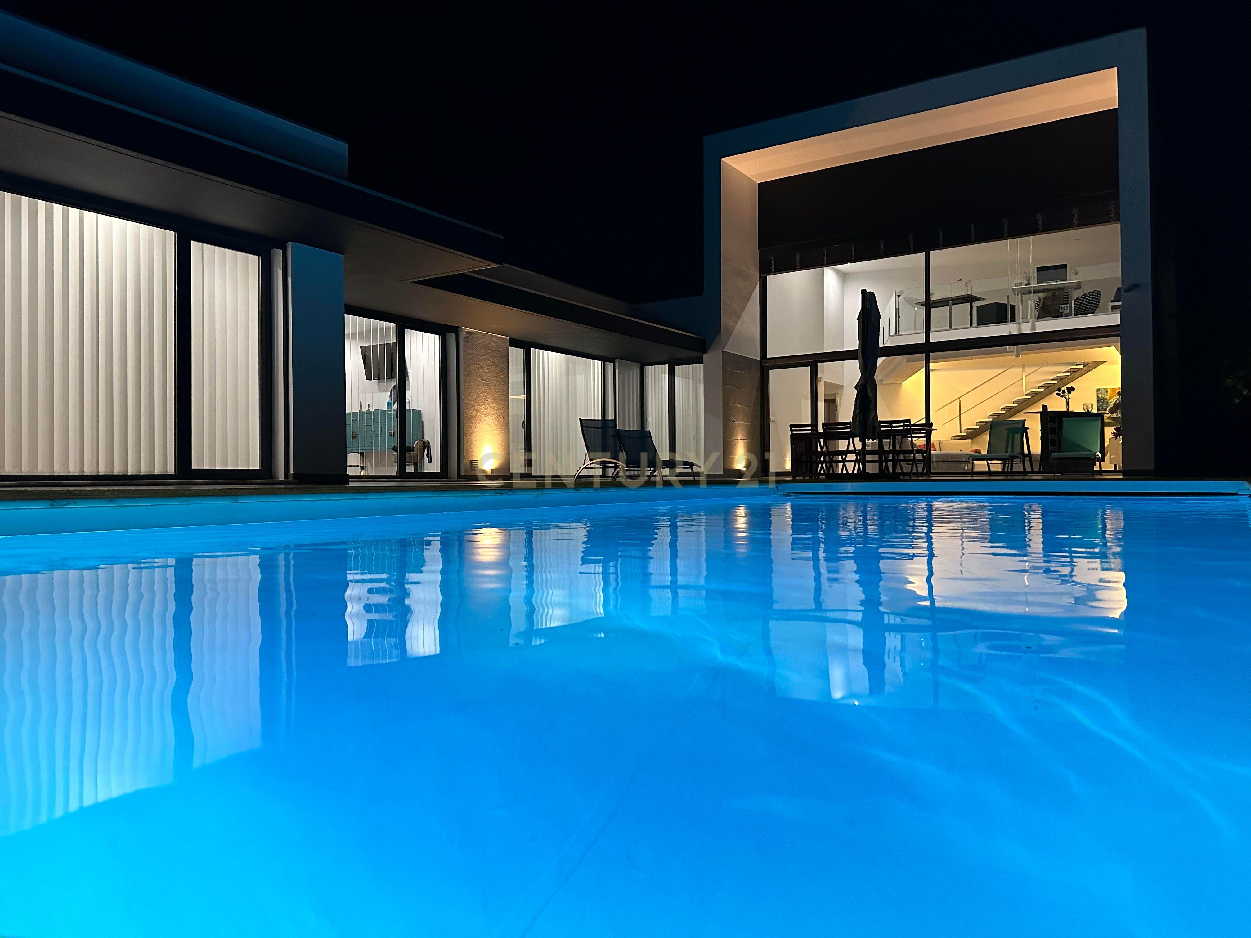Espaçosa Moradia Térrea Pousos, Leiria: Um Refúgio de Conforto e Elegância - Image 26