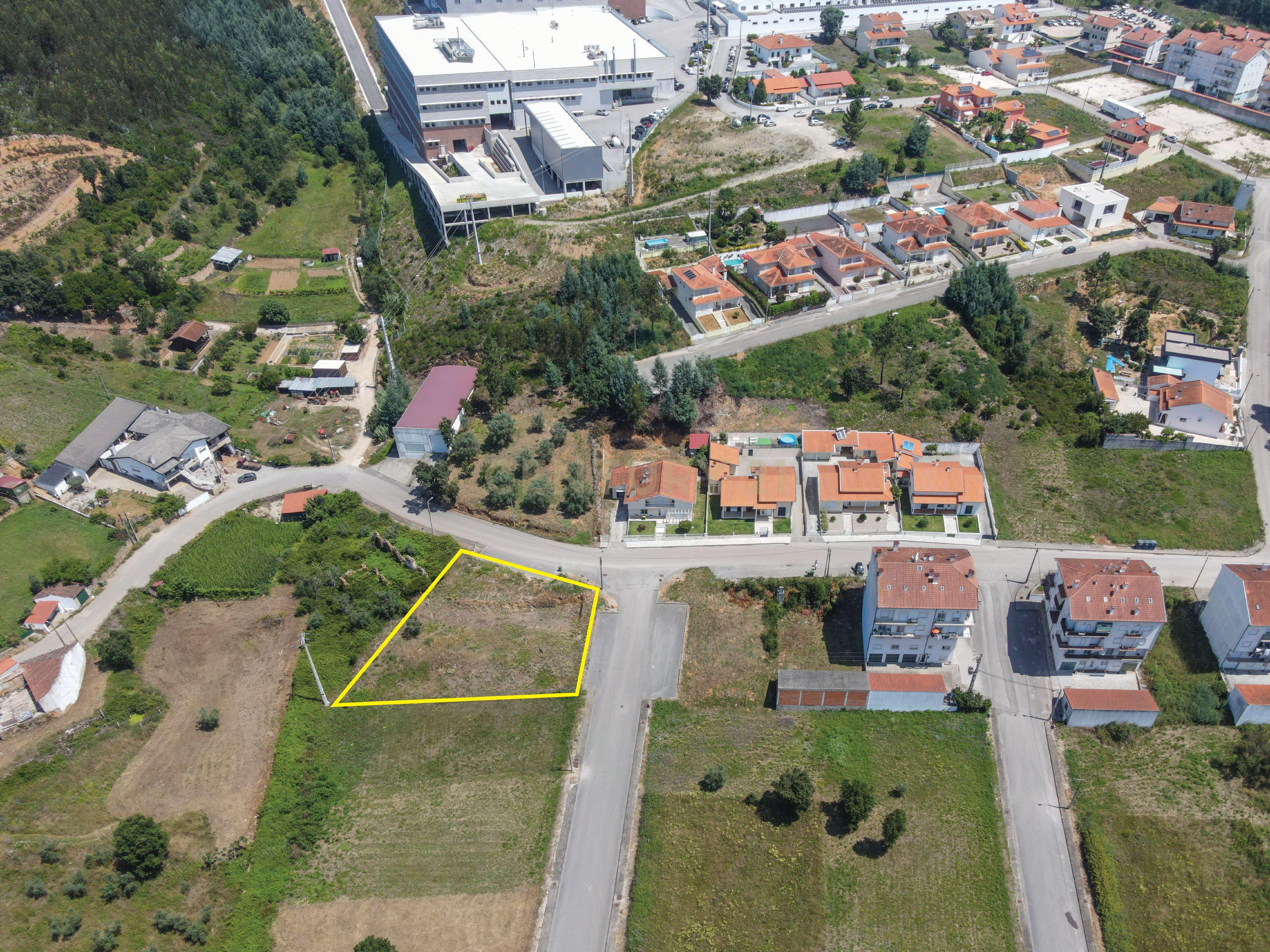 Land for sale in Lousã, Portugal — €120,000