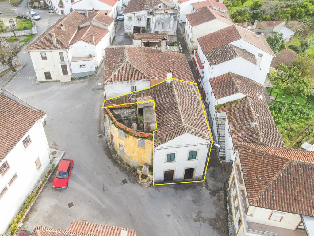 Moradia T2 - Vila Nova (Miranda do Corvo) - Image 15