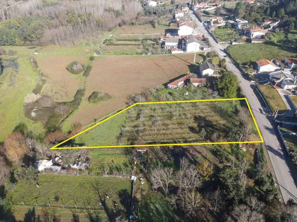 Terreno para construção com poço - Lousã - Image 1