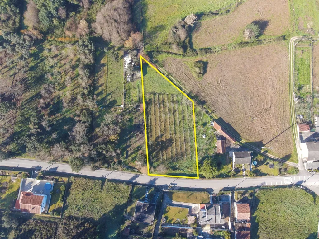 Terreno para construção com poço - Lousã - Image 11