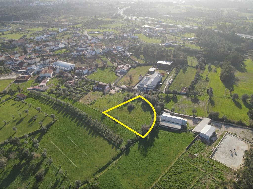 Terreno com viabilidade de Construção em Cernache, Coimbra. - Image 4