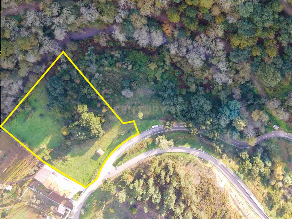 Terreno com possibilidade de Construção em Miranda do Corvo - Image 2