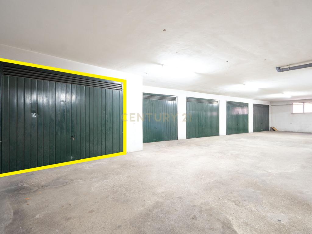 Apartamento T3 - C/ garagem - Image 25