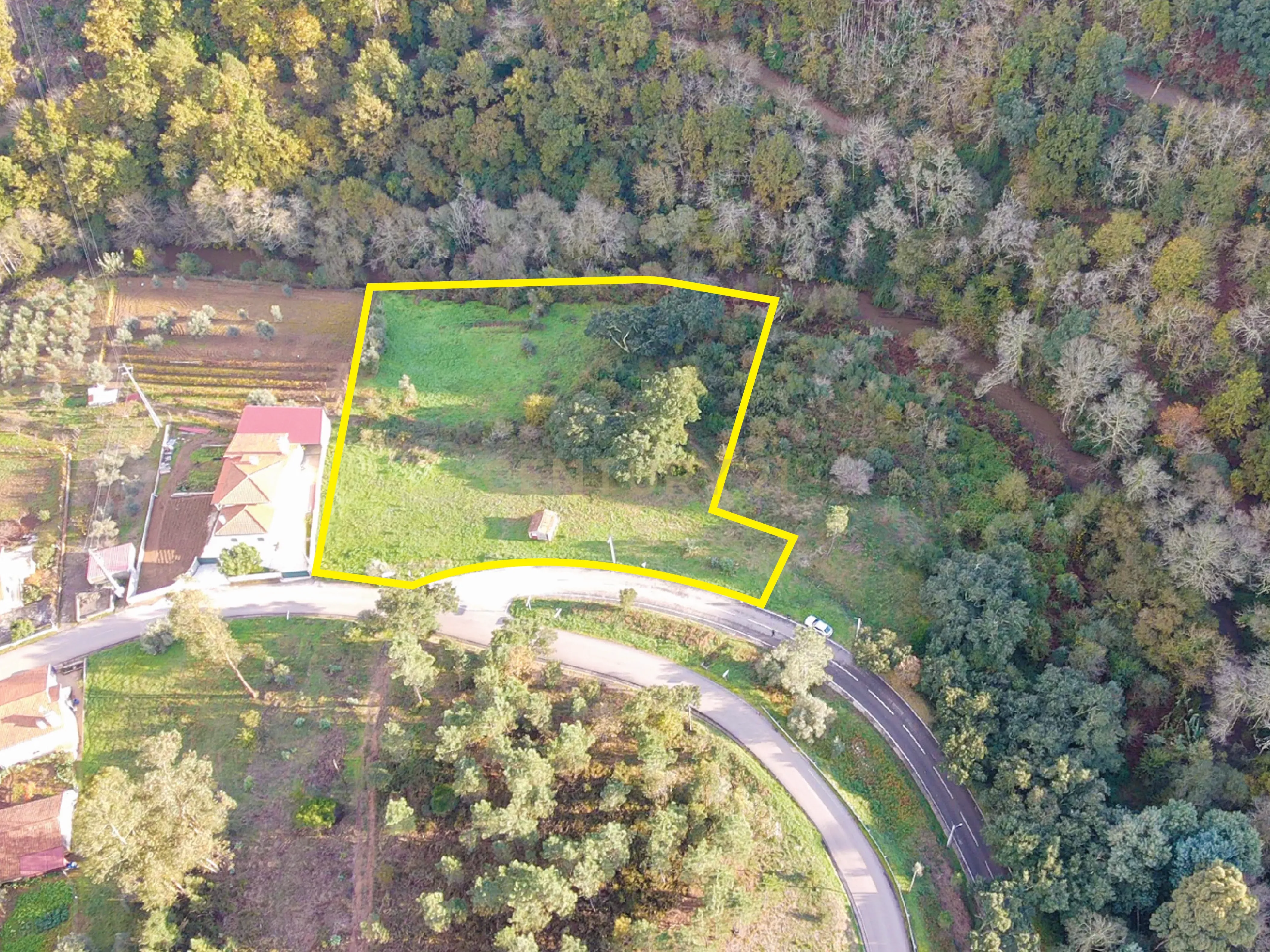Terreno com possibilidade de Construção em Miranda do Corvo - Image 2