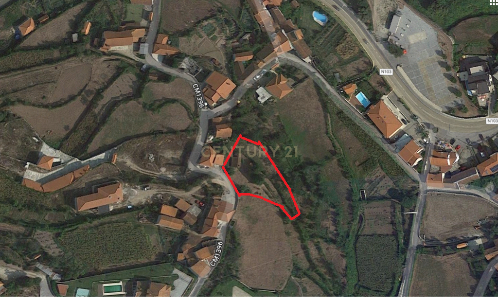 Terreno com 900m2 na zona Gerês com vista rio - Image 21