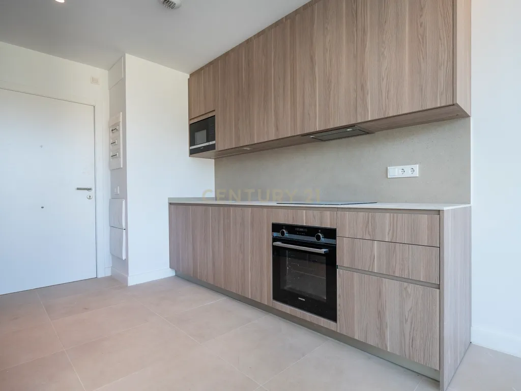 undefined - Image 4